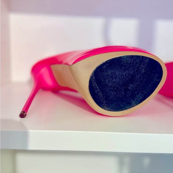 Hot Pink 1969 Heels - Picture 5 of 5